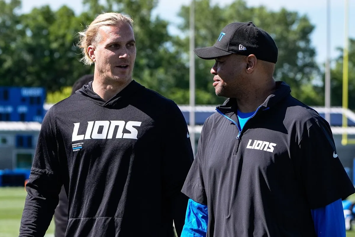 Lions preparing for an Alex Anzalone-less start to year with latest player visit Lions preparing for an Alex Anzalone-less start to year with latest player visit