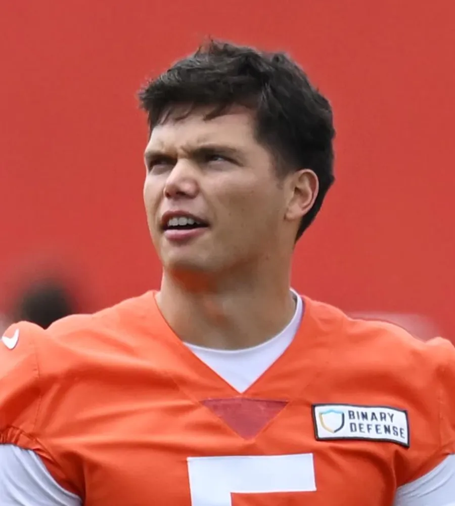 Gabriel’s Running Cleveland QB Room—with Sanders on Sideline: Browns Rookie QB Drama Explodes!