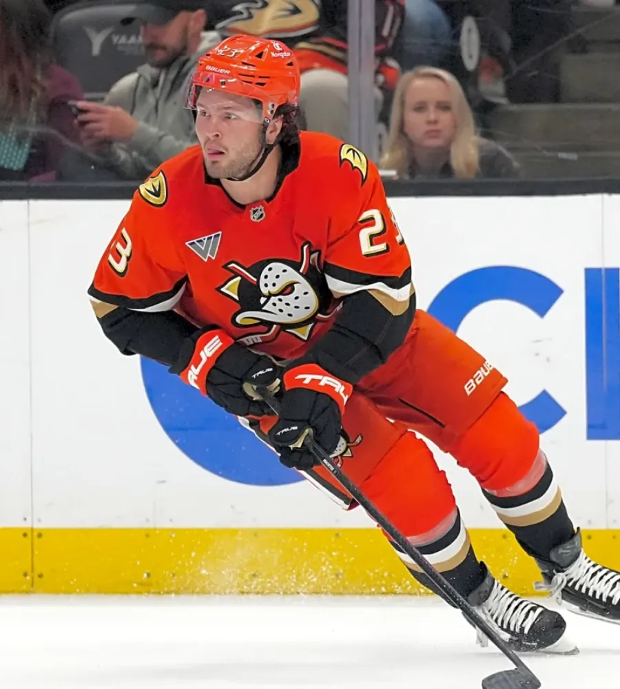 Canucks Reportedly Interested in Former Third-Overall Pick as Another Young Player Could Leave the Team
