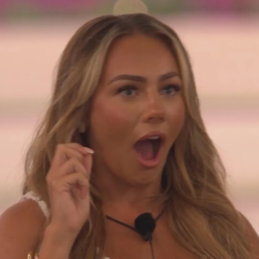 ‘They’ve broken her…’ —  People are convinced ANOTHER Love Islander has quit the villa just days after Harrison’s emotional exit — fans spot worrying signs as islander breaks down and hints at walking away for good - suong