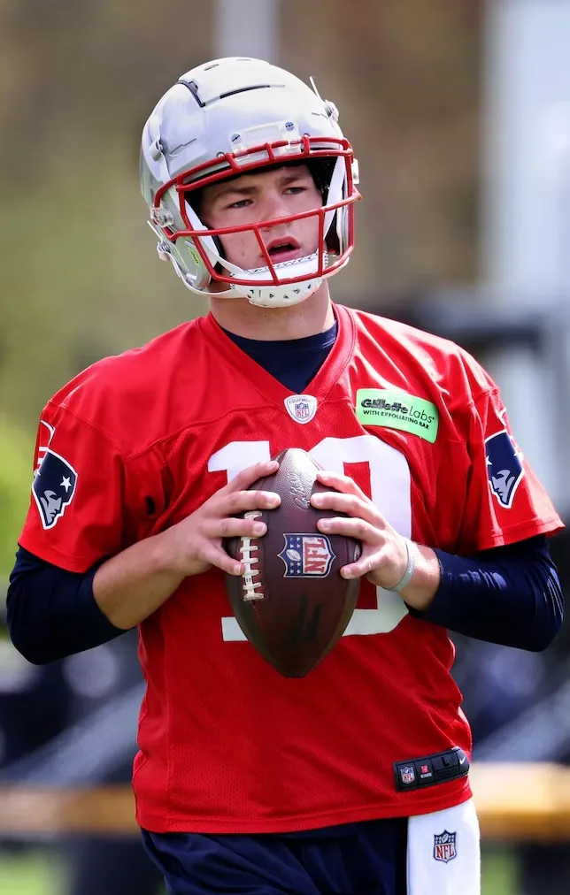 Drake Maye Is Repeating Familiar Patriots Problem at Training Camp