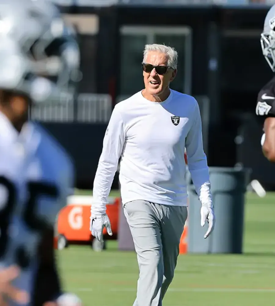 Pete Carroll Puts Raiders Players on Notice After Christian Wilkins Release