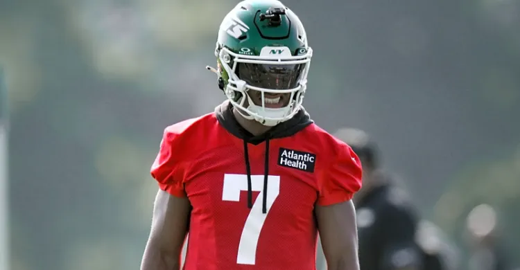 Jets HC shares when Justin Fields will practice after dislocating toe