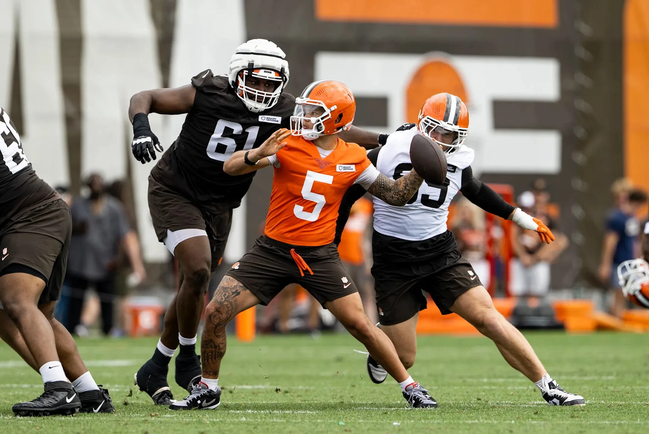 Browns QB Dillon Gabriel Gets Honest on Shedeur Sanders Relationship