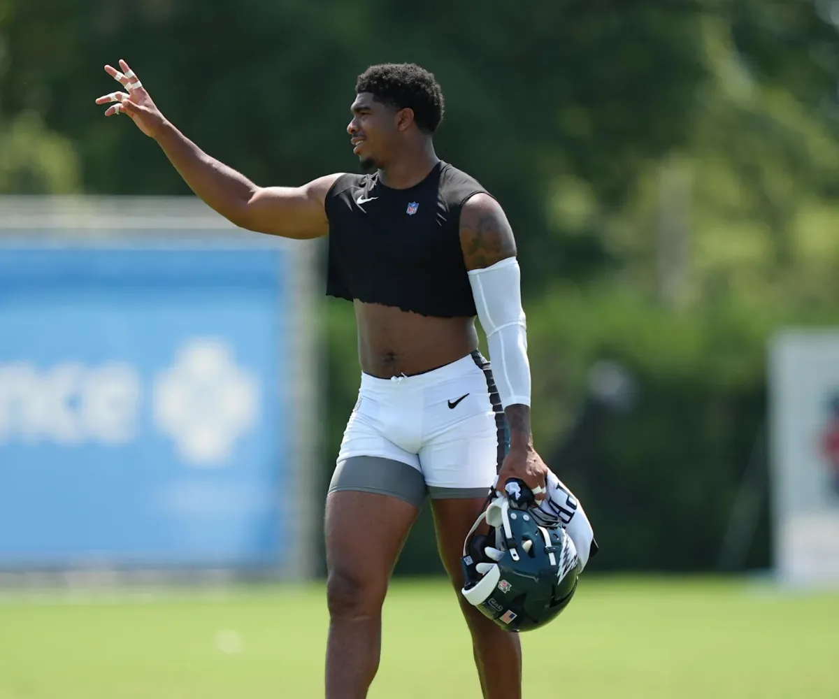 ‘It was like Christmas in July’ — Vic Fangio stunned as Eagles first-round pick Jihaad Campbell makes shock early return to training camp after shoulder surgery, leaving teammates buzzing and the hype train already in motion - suong