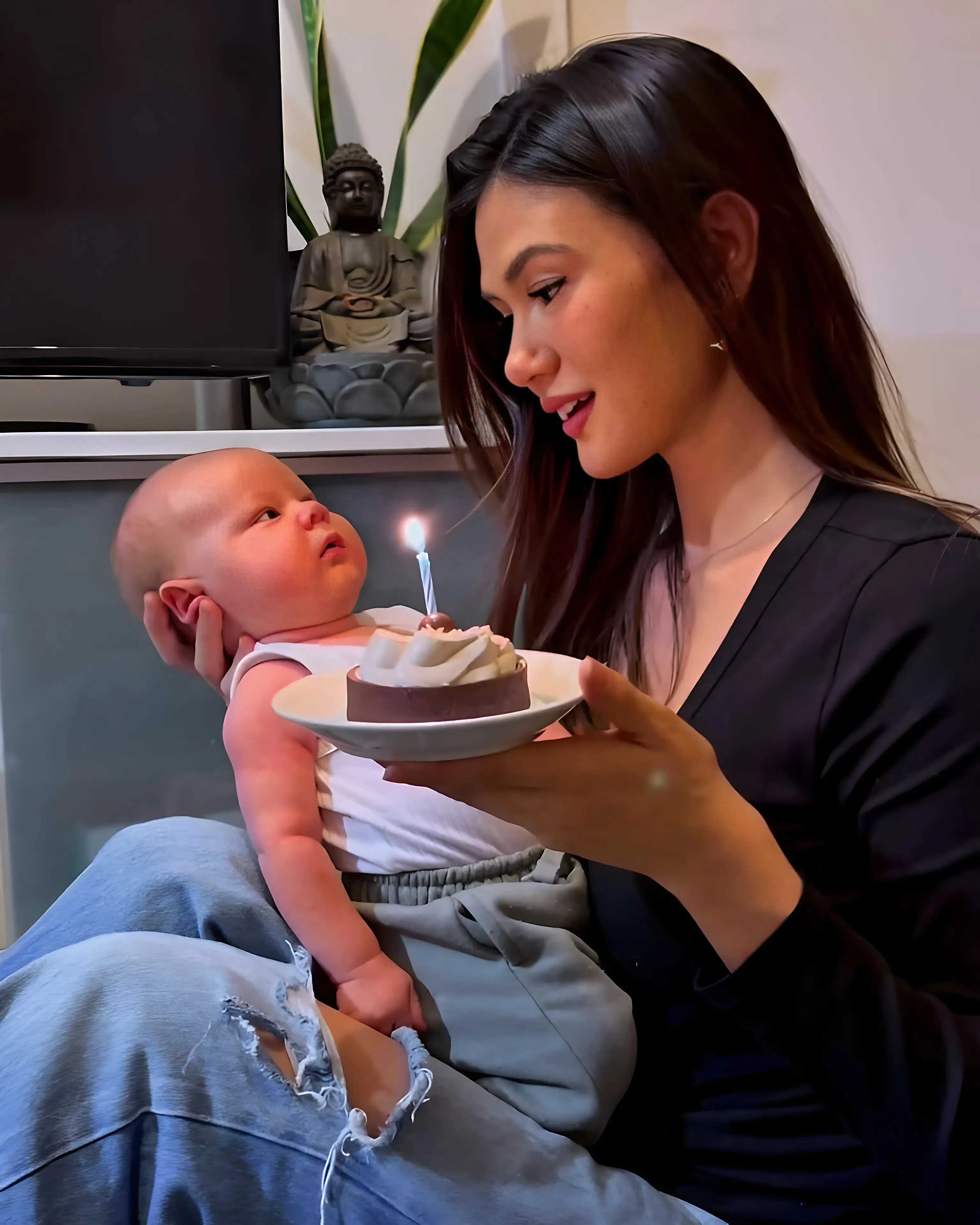 Gael Cameron Reflects on Her First Month as a New Mom: "I Wish..."