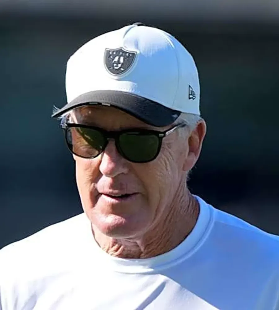 Pete Carroll Has Bold Plan For New Raiders Defender