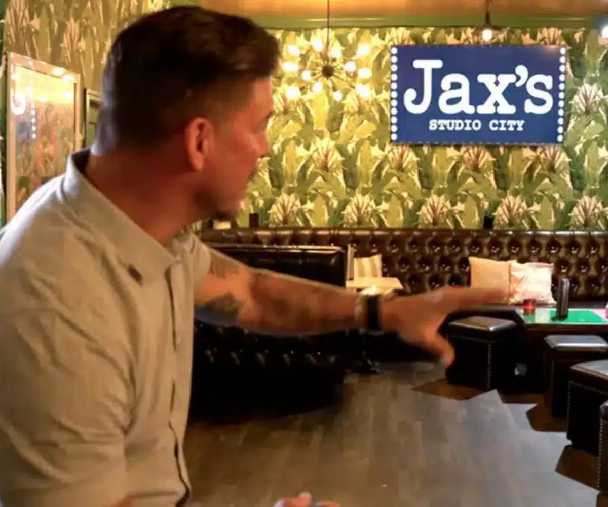 “His name was ripped off the building” — Jax Taylor quietly cuts ties with ‘Jax’s Studio City’ in sudden move following backlash, public venue cancellations, and spiraling personal chaos…  - suong