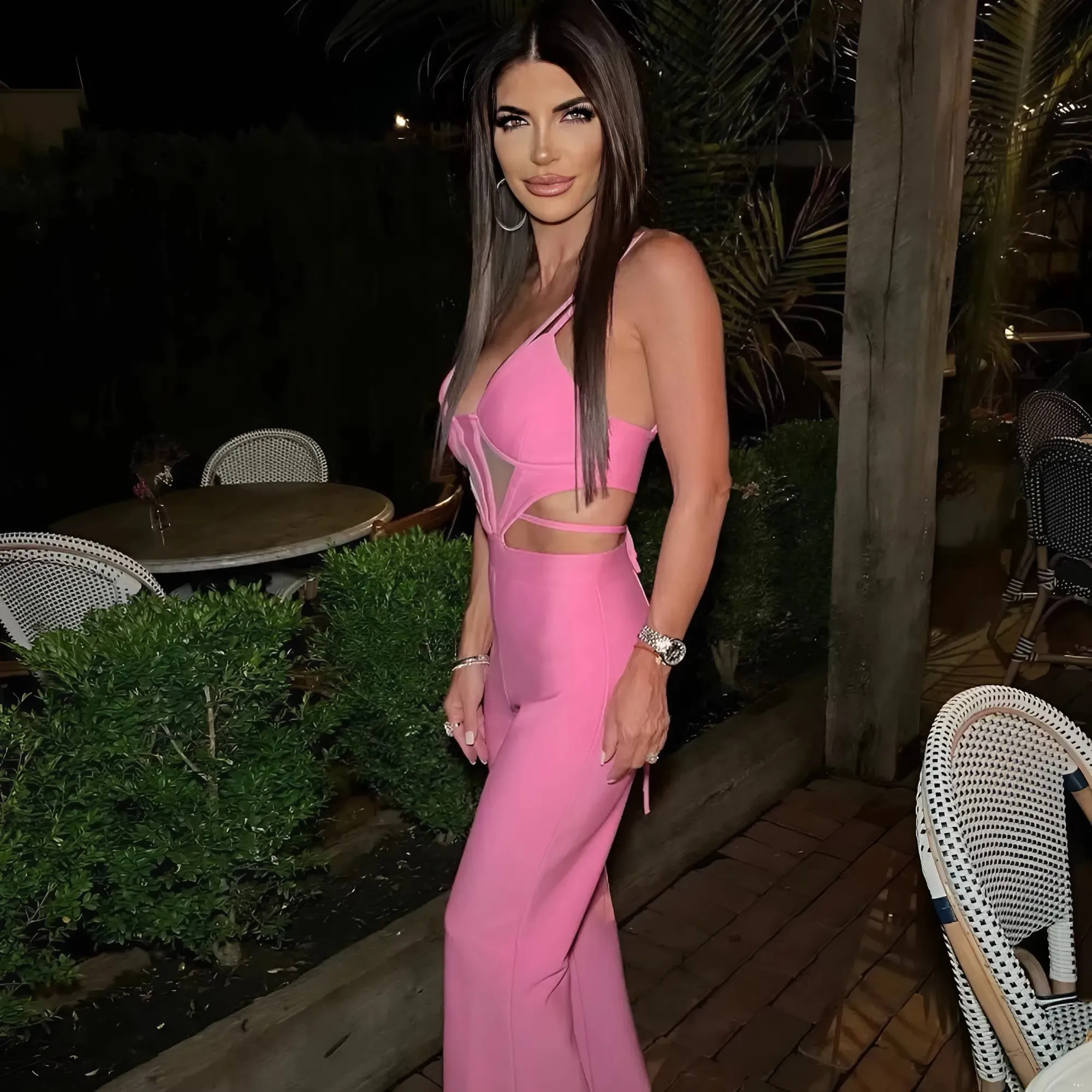 "DRAMA! Teresa Giudice 'Exposes' Doctor for Using Weight Loss Drugs Beyond Allowable Limit, Reveals Secret Behind Shocking Figure!"