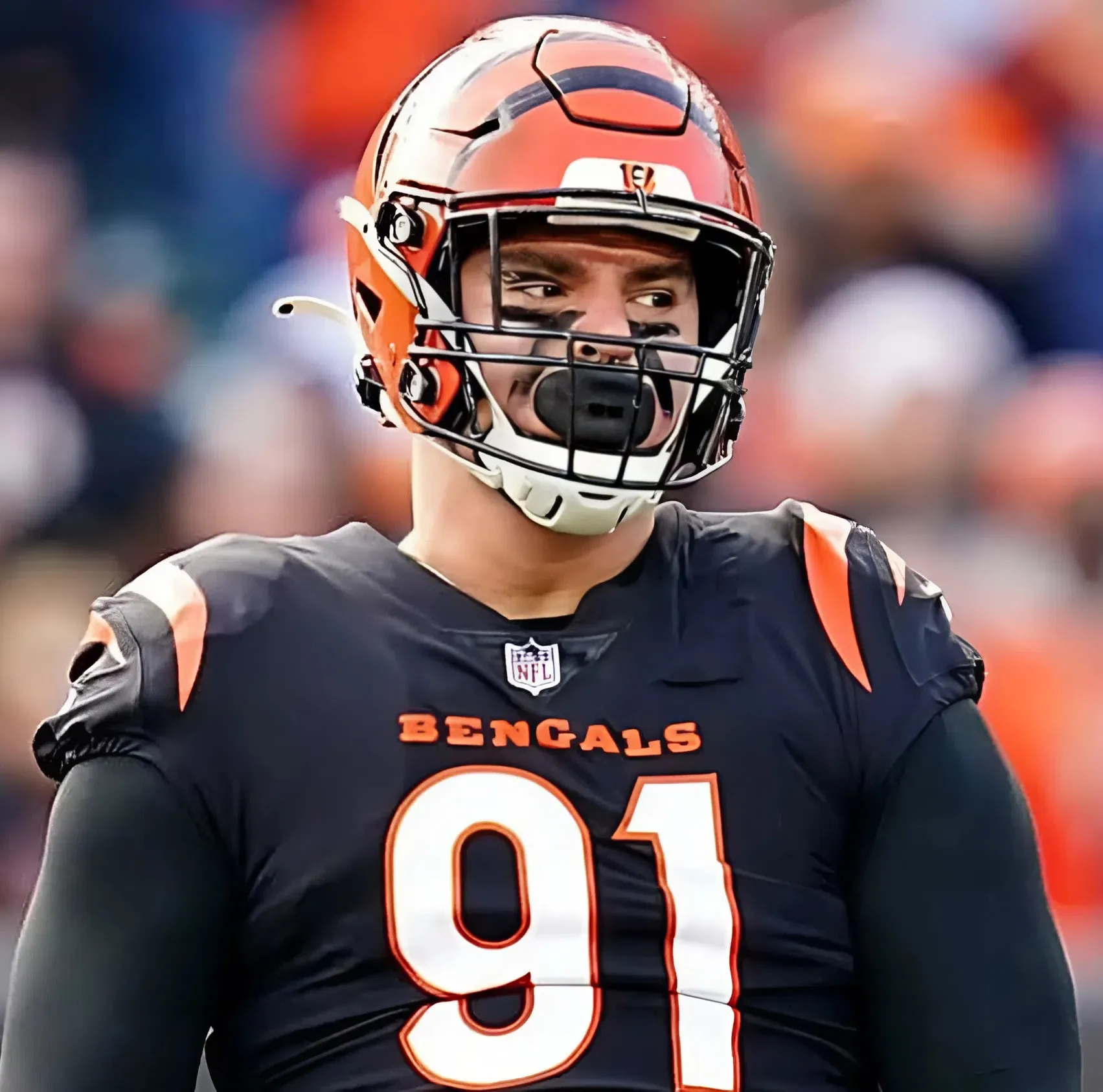 NFL Star Ends Holdout, Puts Spotlight on Trey Hendrickson Situation With Bengals