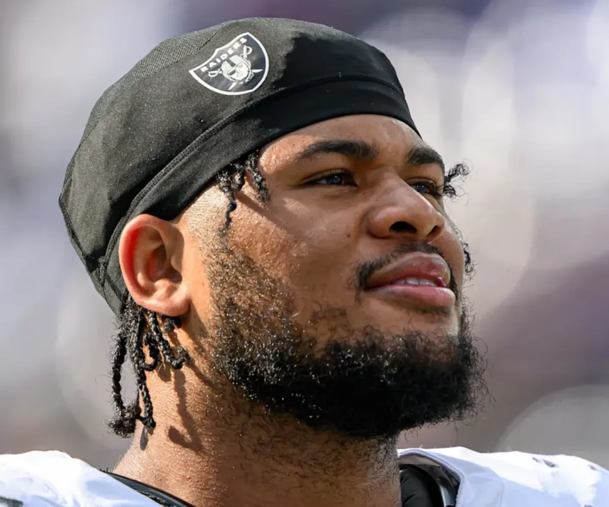 ‘He hasn’t done anything but the right stuff’ — Raiders rookie Jonah Laulu stuns coaches at camp as Pete Carroll singles him out as a breakout star on defense: “I’ve been in his corner the whole time” - suong