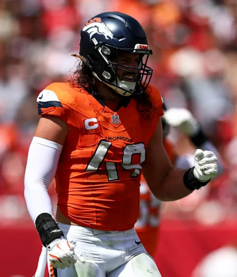 Alex Singleton broke his thumb in Broncos practice