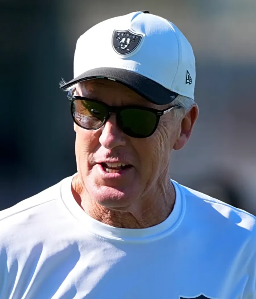 Raiders HC Pete Carroll is not keeping it a secret when it comes to his plans for a new weapon he just got