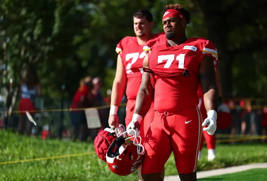 Chiefs’ Josh Simmons ‘on track to start’ at tackle after impressive training camp