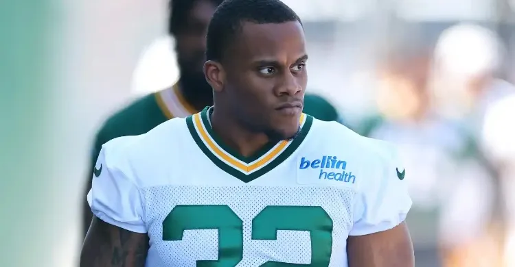 Packers RB Exits Practice After ‘Low’ Hit From CB Nate Hobbs