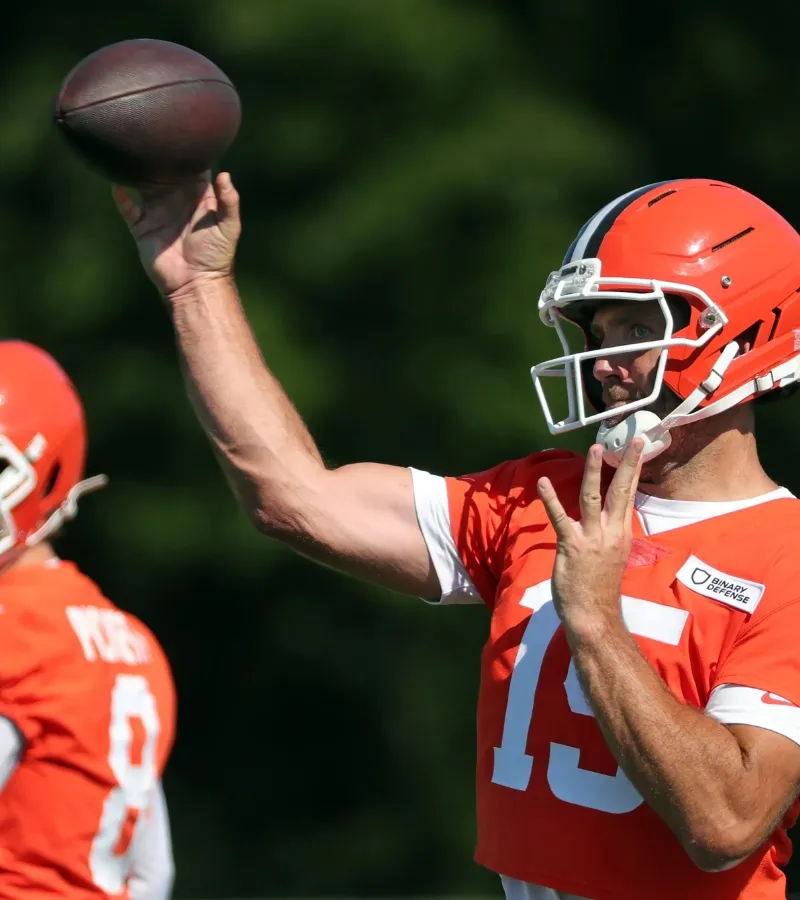 Browns Offer Telling Update to QB Competition After Pickett Injury News