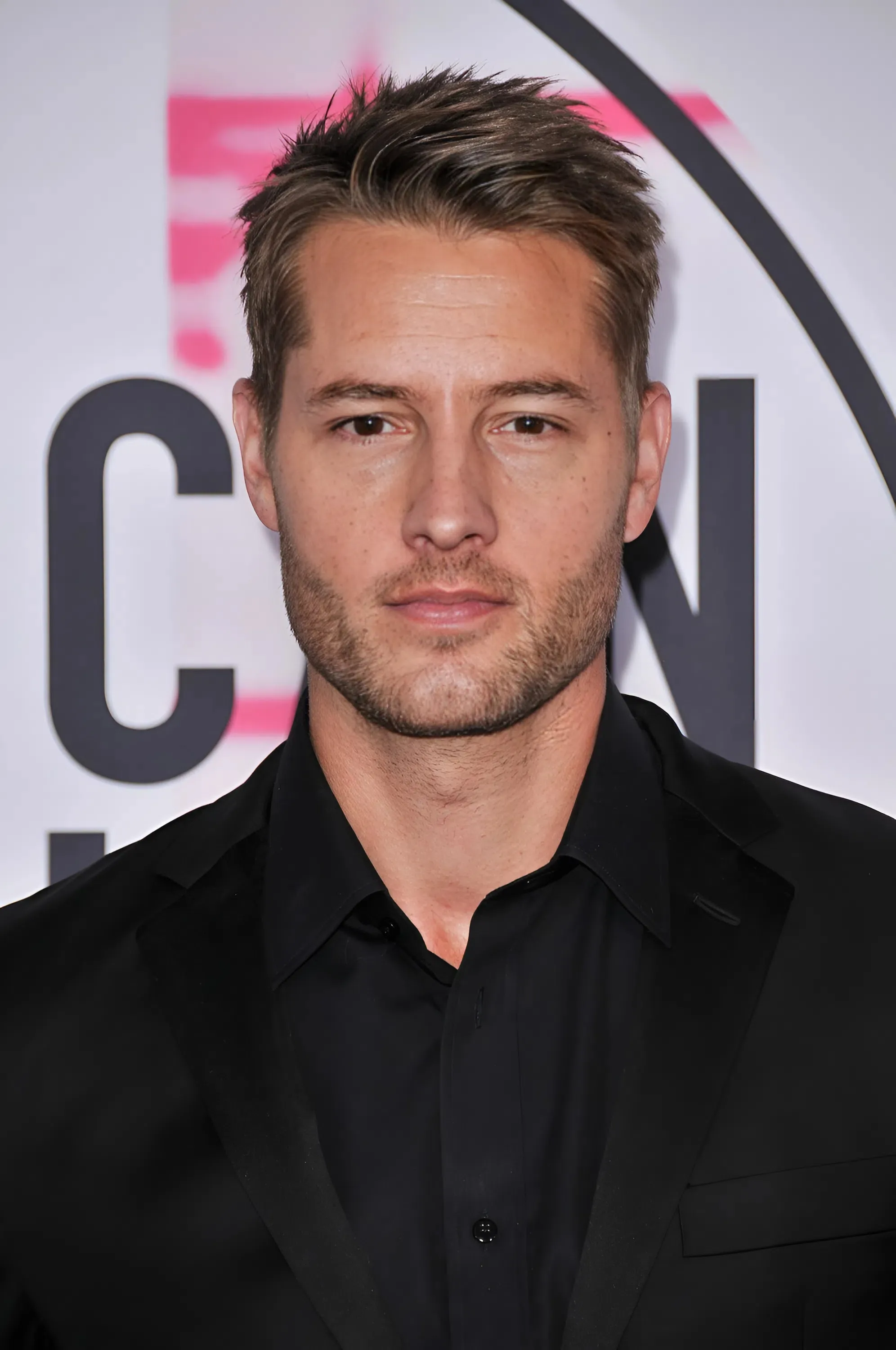 Justin Hartley Responds to Tracker Losing Multiple Series Regulars Ahead of Season 3