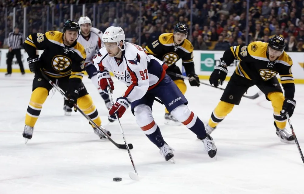 Bruins Named Landing Spot For 11-Year Vet Returning From Russia