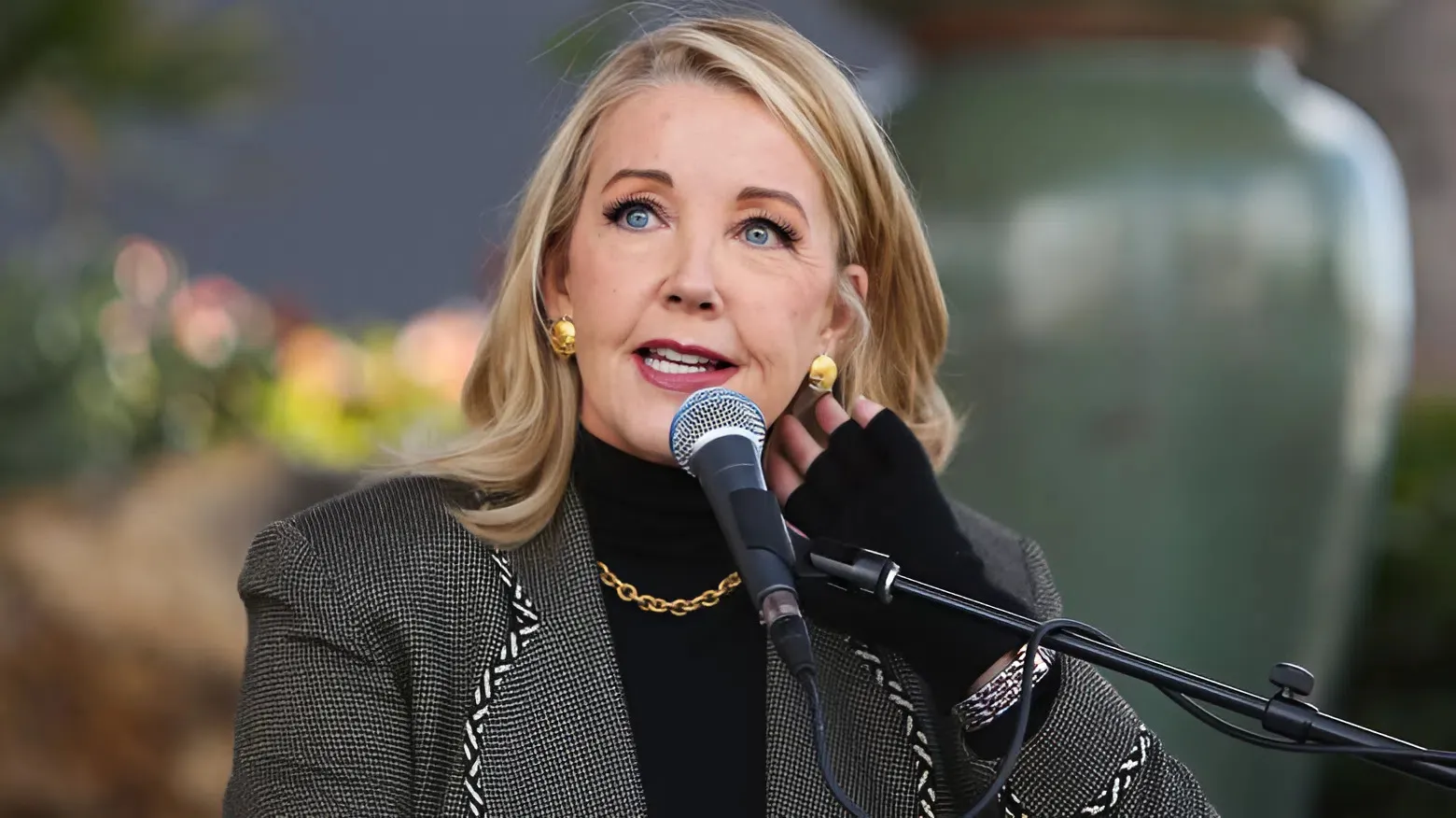ICONIC EXIT: Melody Thomas Scott RETIRES After 45 Years as Nikki Newman!