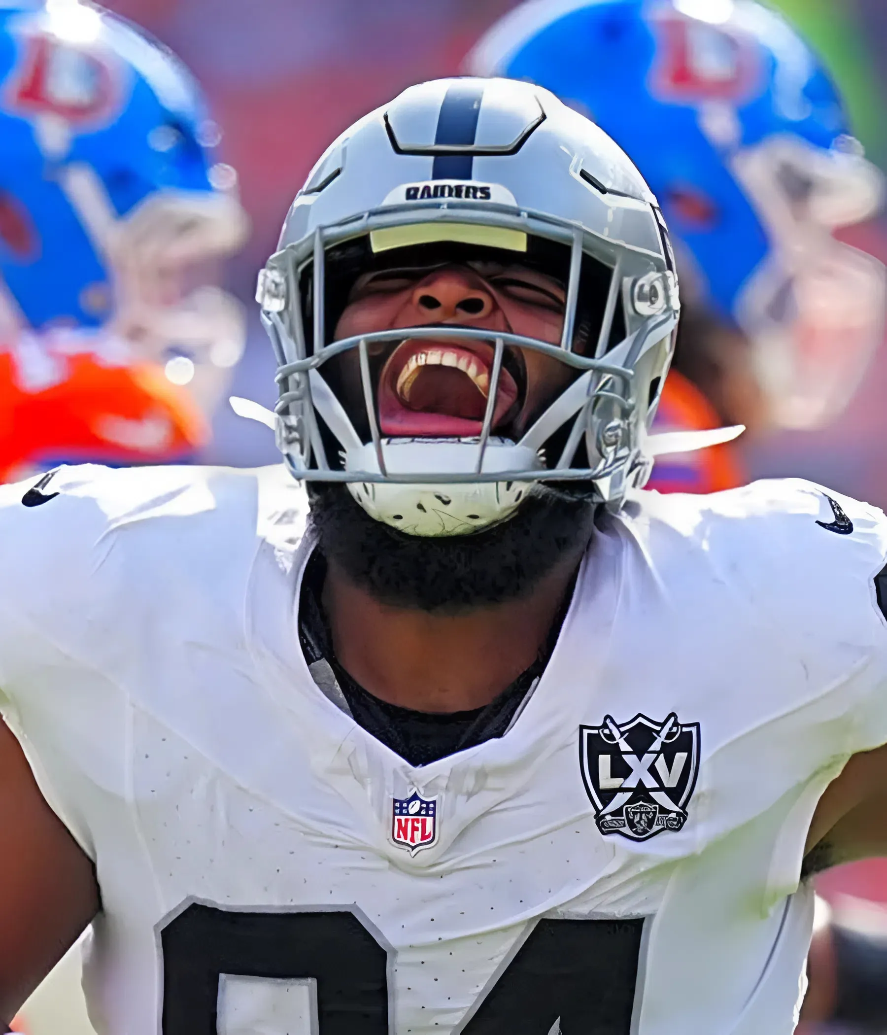 Christian Wilkins avoided surgery on his second foot injury