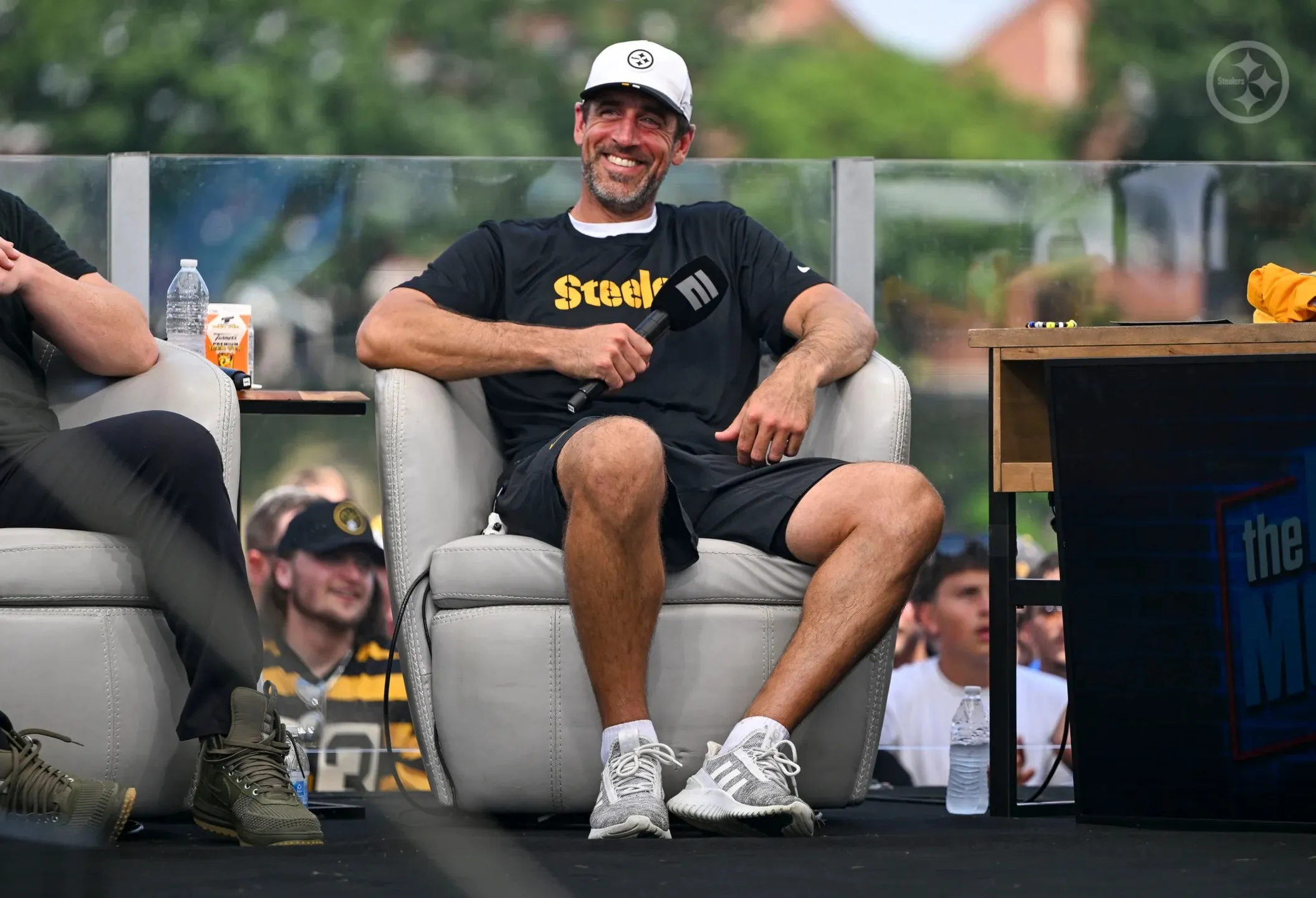 Aaron Rodgers Shares Honest Admission Amid Early Steelers Struggles