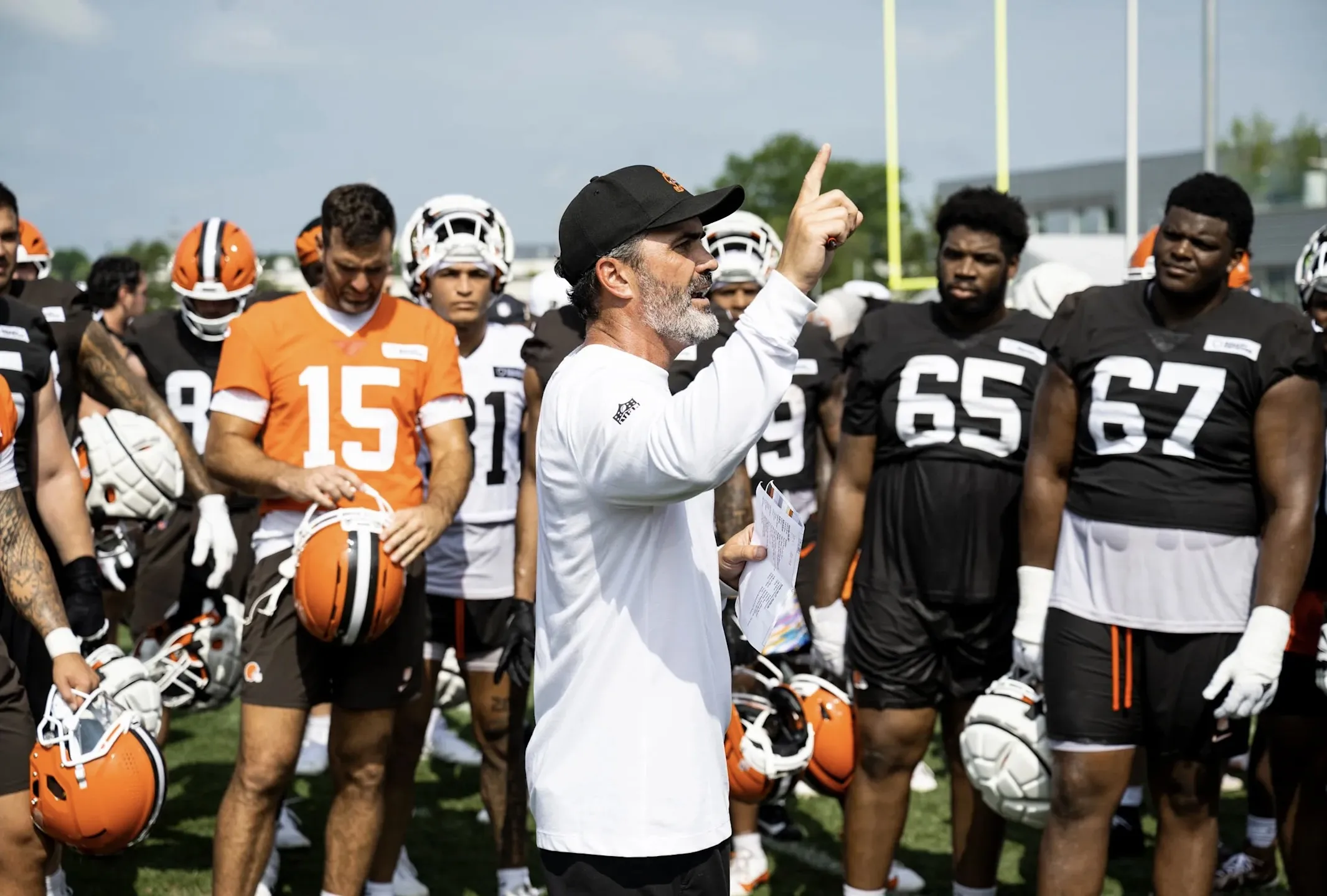 New Favorite Emerges as Browns Predicted to Trade QB Soon