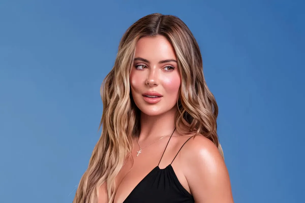 Brielle Biermann Debuts Stunning Transformation After Dissolving Filler Under Her Eyes ngocc