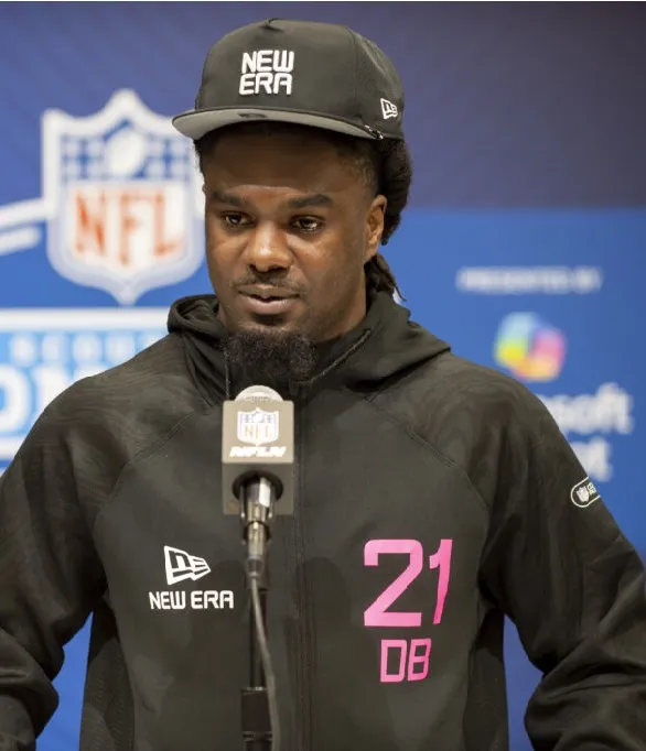 Eagles Rookie Predicted to Be a Dark Horse Candidate to Win Starting Job
