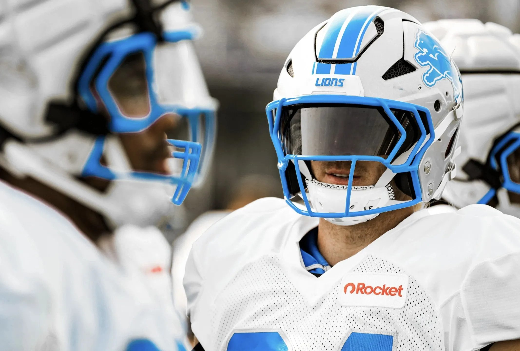 Lions pacify Alex Anzalone with lame adjustment to his contract for 2025