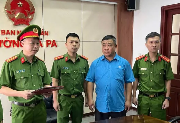 Lại một chủ tịch phường bị khởi tố