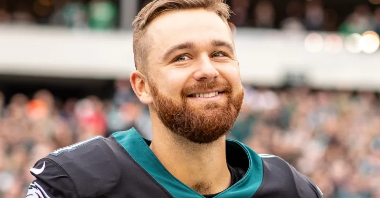 Jake Elliott’s Offseason Obsession Has Eagles Fans Asking: What’s He Up To?