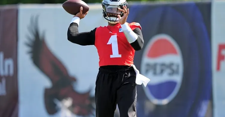 Jalen Hurts stays late after training camp practice to work with Eagles' young receivers