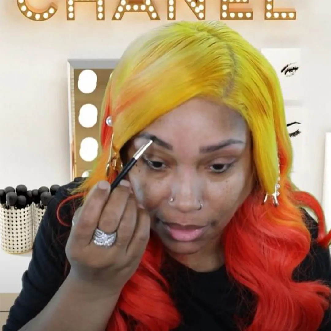 I Don’t Even Use Brushes, But Everyone Keeps Asking About My Makeup! I Don’t Even Use Brushes, But Everyone Keeps Asking About My Makeup!