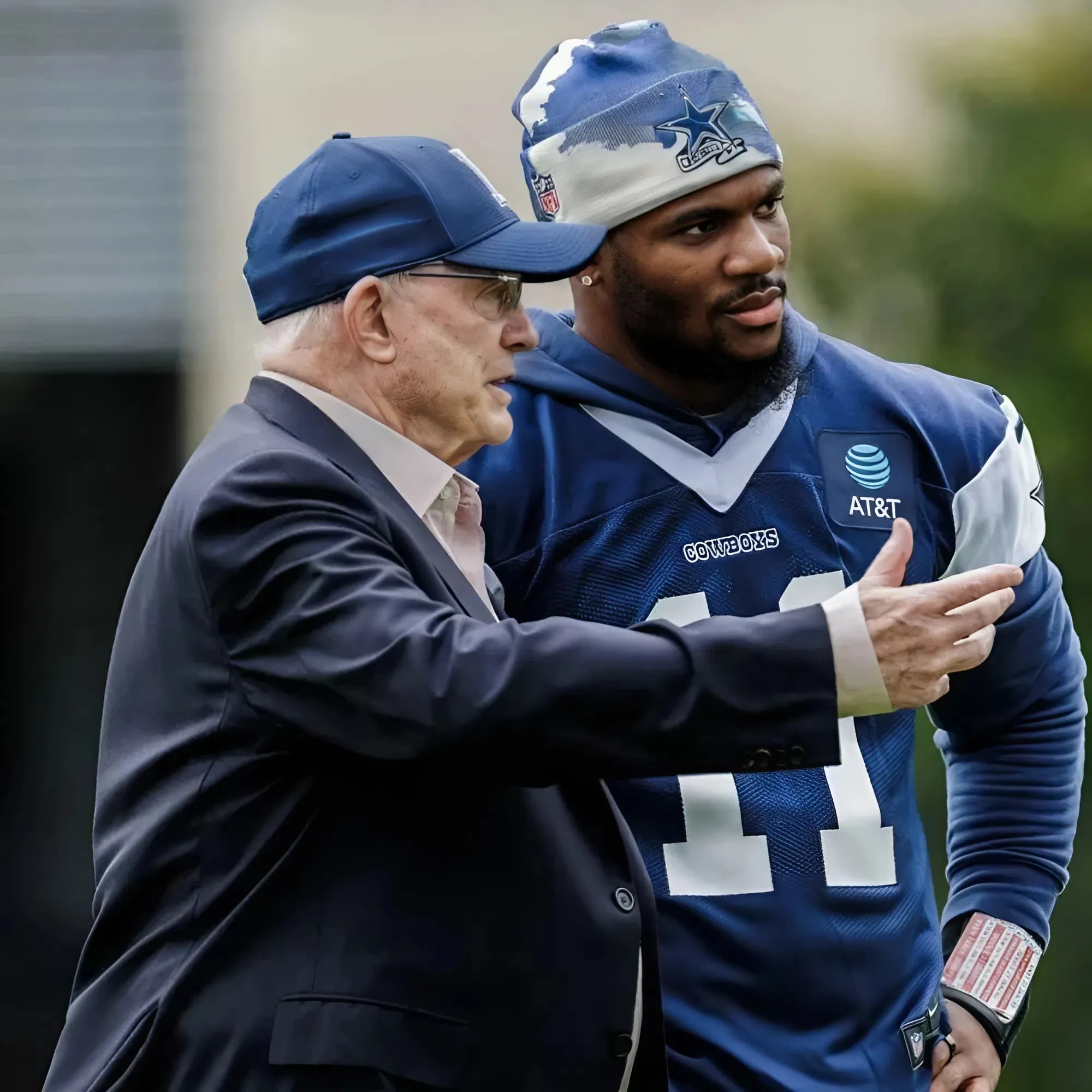 Micah Parsons Reportedly Could Request a Trade from Cowboys Following Jerry Jones’ Cocky Attitude Towards Contract Negotiations