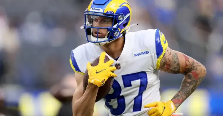 Buccaneers Sign 6-Foot-5 WR With Injuries Mounting at Position
