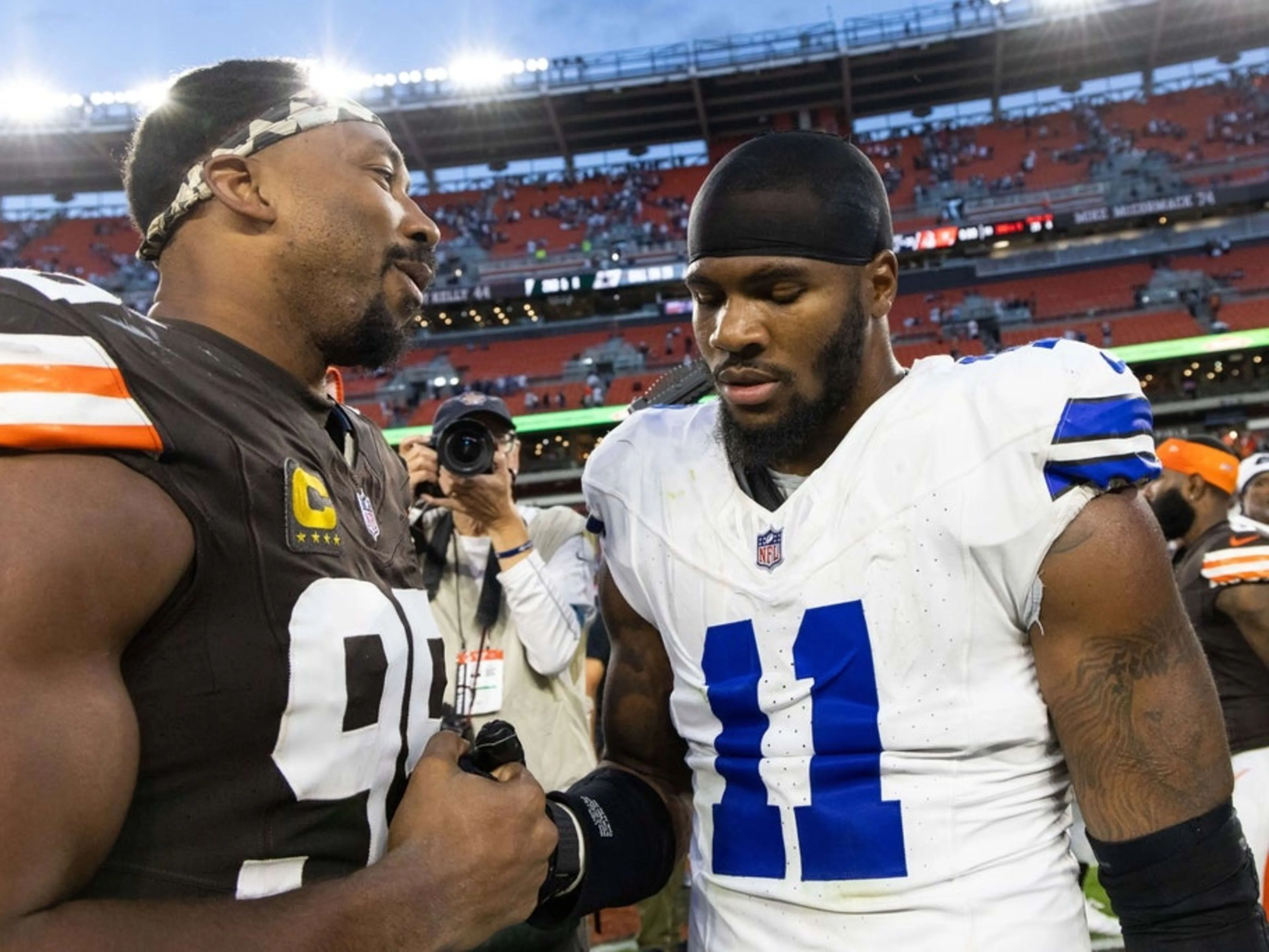 Micah Parsons chaos makes Browns fans thankful for Myles Garrett's extension