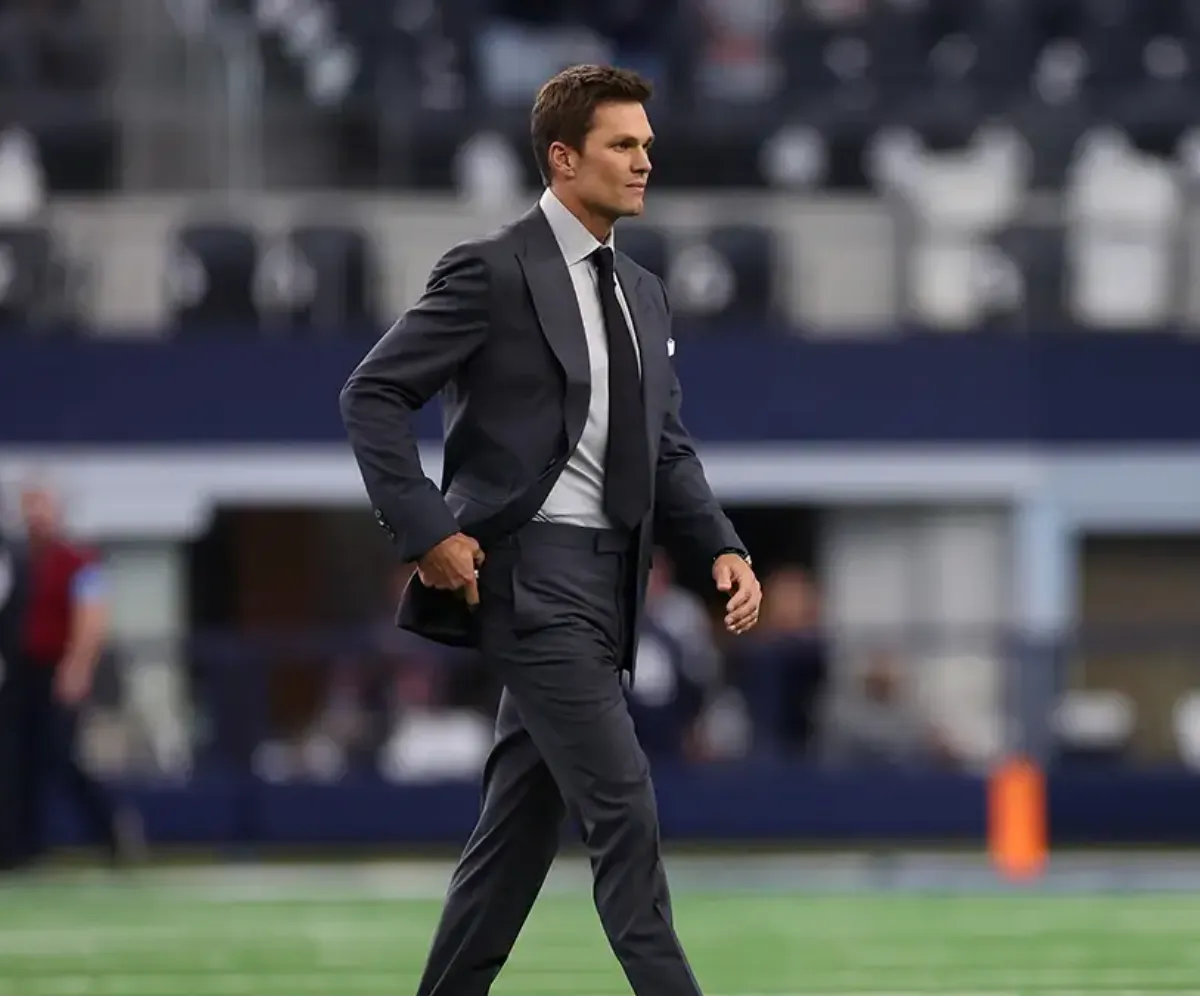 ‘He likes what he sees’ — Tom Brady’s extended sideline chat with 6’5 Raiders rookie Dont’e Thornton turns heads at training camp amid rising buzz over the fourth-round pick’s breakout potential - suong