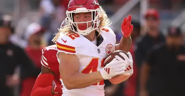 Chiefs Training Camp Development Is Bad News for Carson Steele