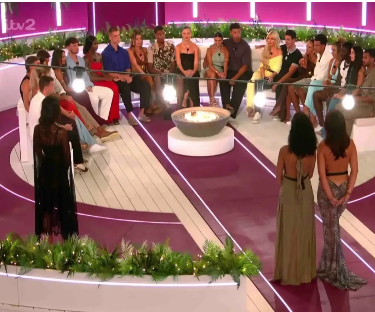 ‘The countdown to...’ — The couples still standing as Love Island 2025 hurtles towards its explosive £50k finale… and one last brutal dumping will axe an OG pairing in a twist set to stun the villa - suong