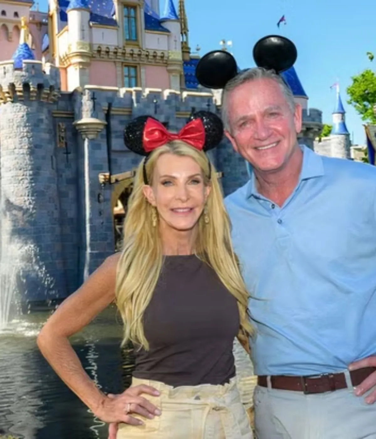Joan Vassos Leaves America With This Golden Bachelor Star Amid Time Apart From Chock