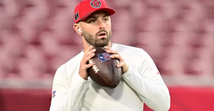 Buccaneers ‘Expected to Sign’ Former 15,000-Yard QB Amid Baker Mayfield Injury Buccaneers ‘Expected to Sign’ Former 15,000-Yard QB Amid Baker Mayfield Injury