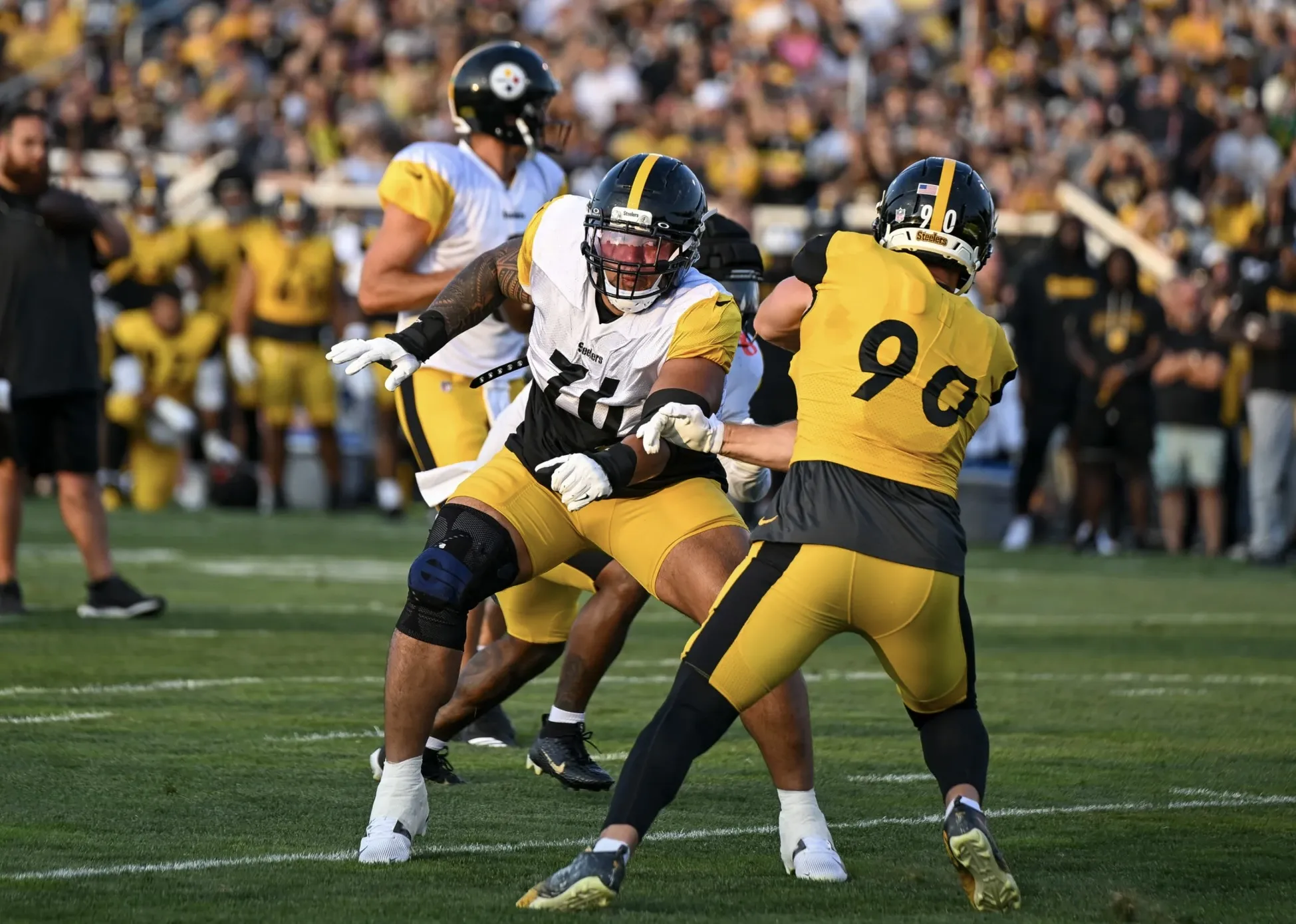 Steelers 24-Year-Old Draft Pick ‘Already Looks Like a Veteran’ at Camp