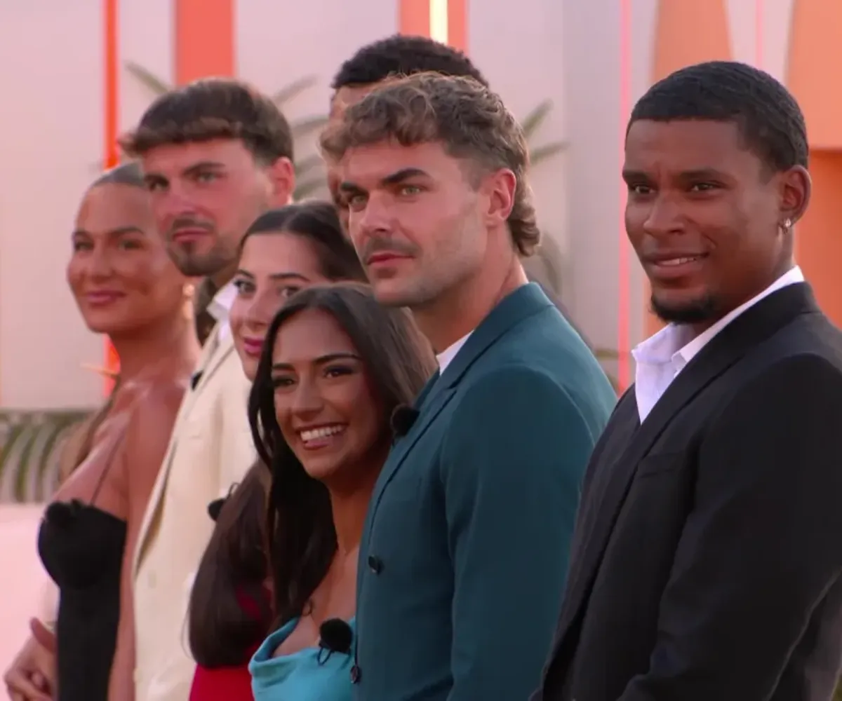 Love Island fans claim winner was ‘accidentally revealed’ BEFORE Maya Jama’s big announcement — after spotting a huge on‑air clue in the finalists’ line‑up that gave the £50k result away…- suong