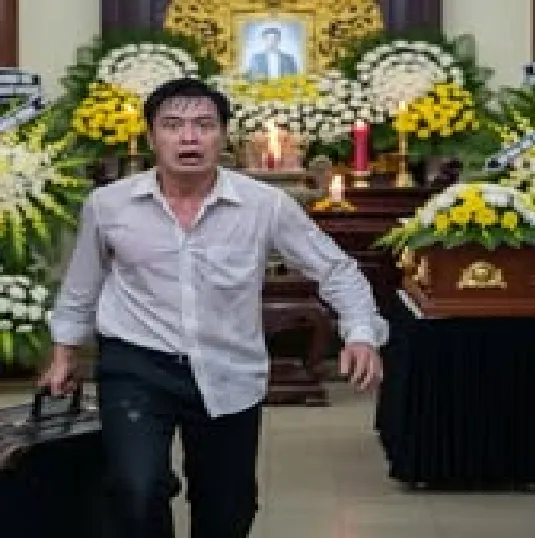 Dì Hương vừa từ quê lên thăm cháu tuần trước, còn cười nói rôm rả, sao lại ra đi đột ngột thế này?