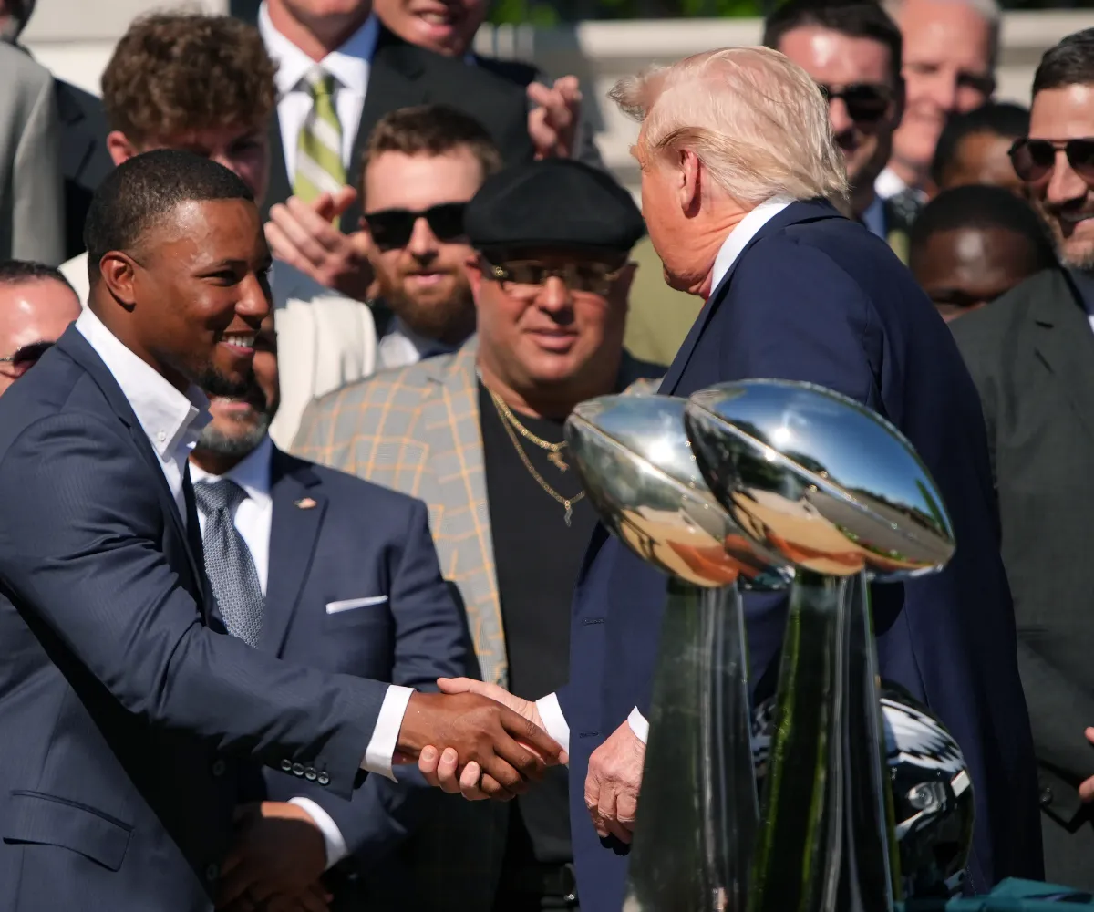 Saquon Snubs President’s “Job” Offer; Trump’s Response: You’re Hired! - suong