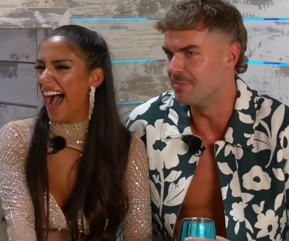 “Straight on Rightmove!” — Love Island’s Harry makes shock post‑villa move as he reveals he’s relocating to Burnley to live with Shakira… just days after coming second in the final following their rollercoaster romance - suong
