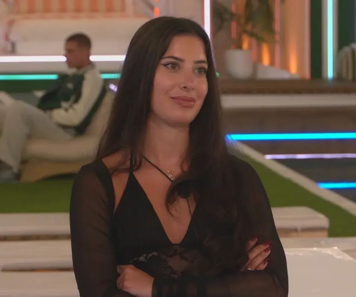 “She waited for me” — Love Island’s Yasmin heartbroken as she learns her beloved cat Miaow Miaow died of cancer while she was filming… and says goodbye in moving tribute - suong