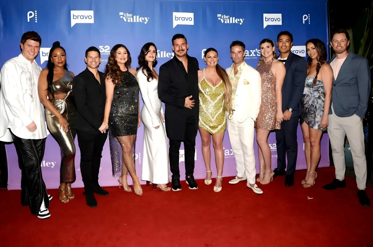 The Valley Producer Addresses Backlash Over Adding Pump Rules Stars, If Scheana Will Be Upgraded to Full-Time, & Season 3 Update, Plus Vanderpump Rules Premiere Date & Brock’s Affair - lulu