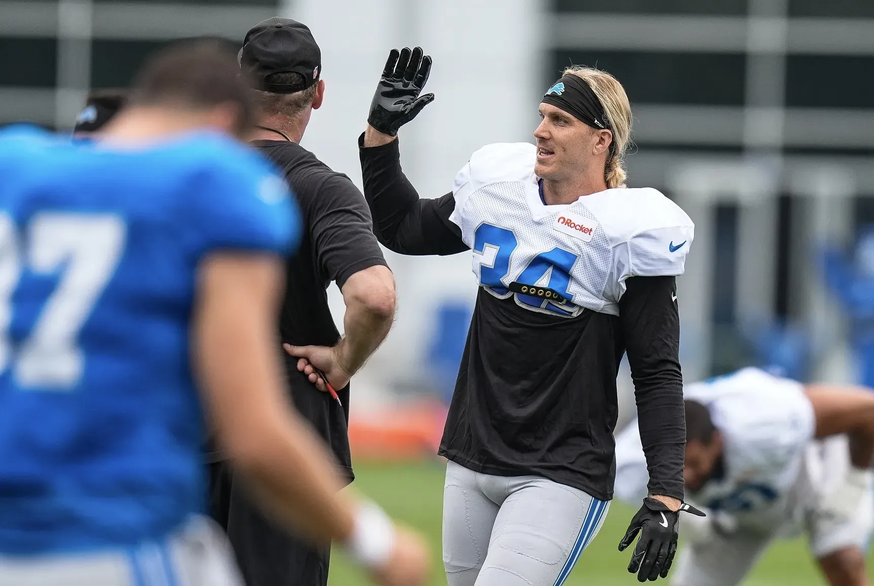 Brad Holmes gives token and expected response to Alex Anzalone situation