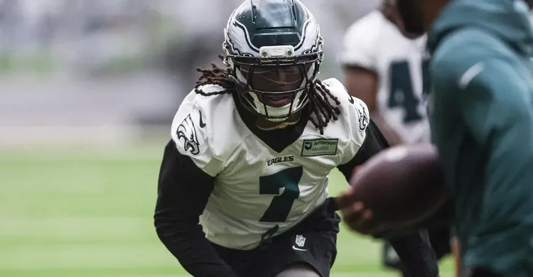 2 Eagles first-stringers in danger of losing starting jobs ahead of 2025 NFL season